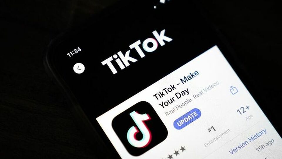 AS Larang Pengunduhan Baru, Harga iPhone TikTok Capai Rp 800 Juta!