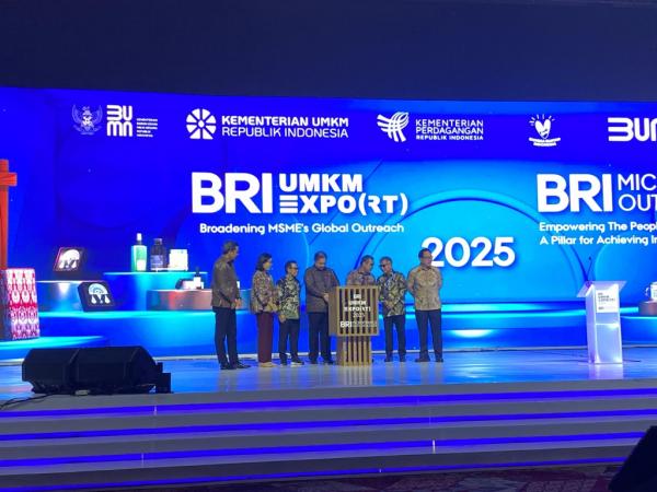 BRI Bidik Kontrak Rp1,5 Triliun di UMKM EXPO 2025 dari 33 Negara