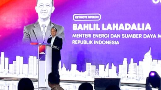 Bahlil: Energi Hijau Kunci Unggulnya Produk RI di Pasar Global