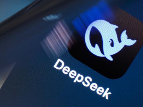 DeepSeek: AI Berbiaya Rendah Tawarkan Keunggulan vs Chatbot Lain