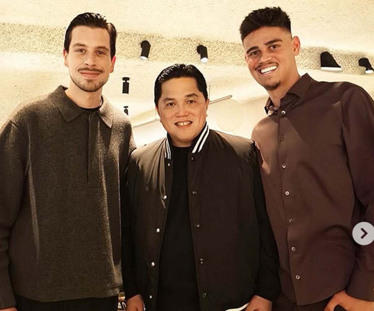 Erick Thohir Pamer Keharmonisan dengan Pemain Diaspora, Netizen: Elkan Baggott?