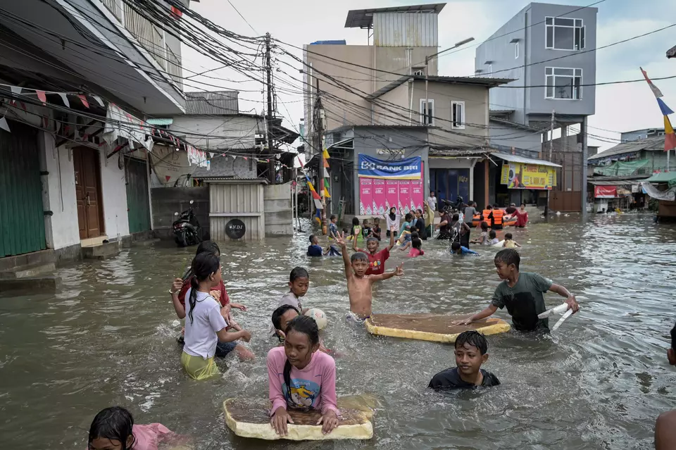 Hindari Terjebak di Jalan! 5 Aplikasi Pantau Banjir Real Time