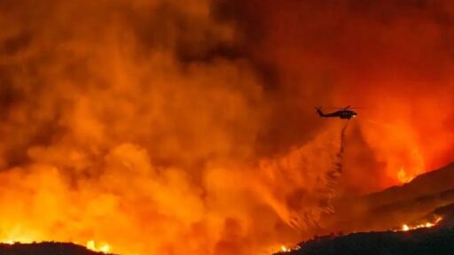 Kebakaran Baru Terjang Los Angeles, Trump Ancam Henti Bantuan!