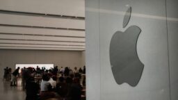 Pemerintah Tuntut Apple Investasi Besar demi Maju Bersama RI