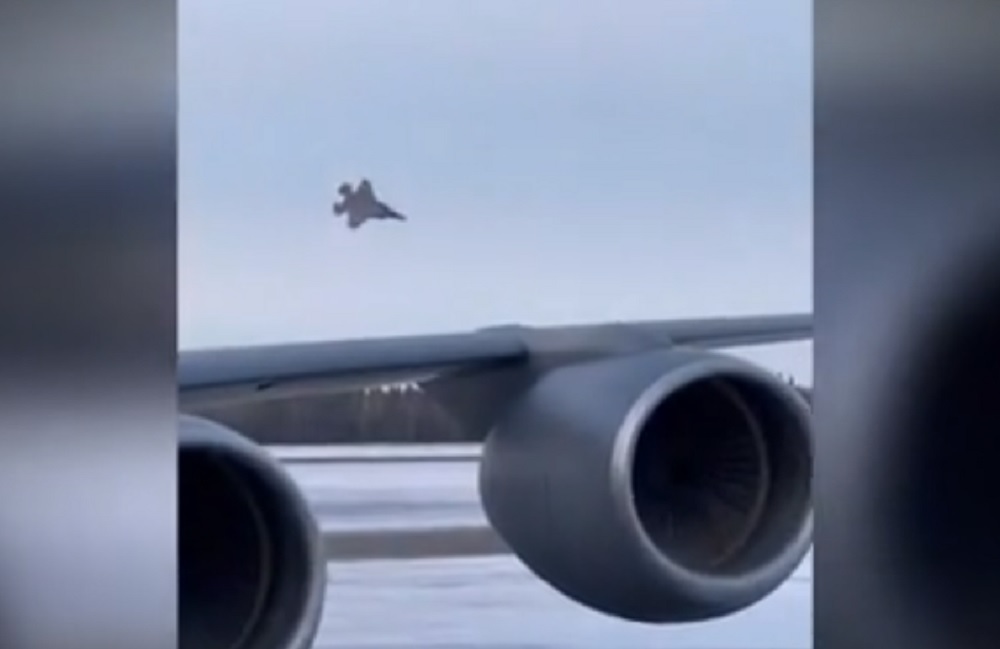 Pilot Melontarkan Diri, Jet Tempur F-35 AS Jatuh di Alaska!