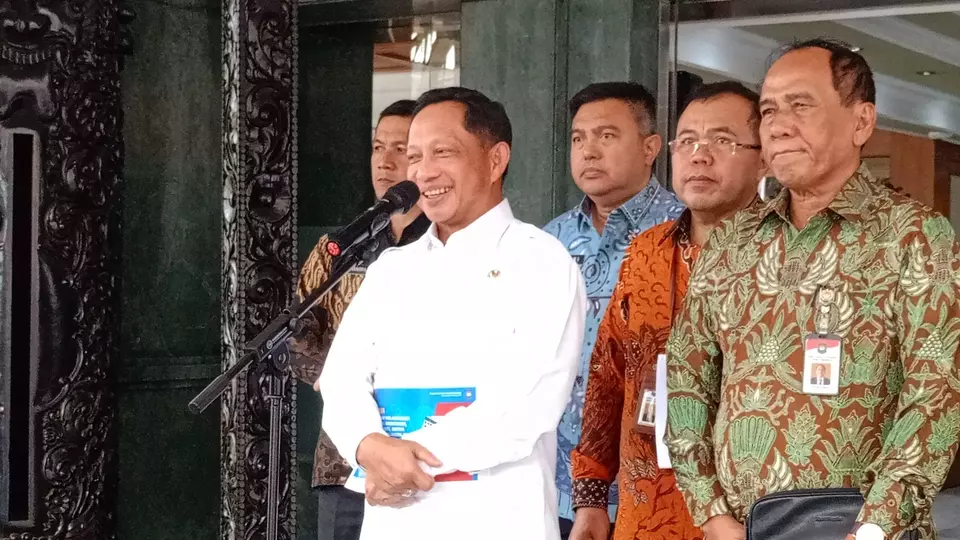 Prabowo Putuskan Tanggal Pelantikan Kepala Daerah: 18-20 Feb 2025?