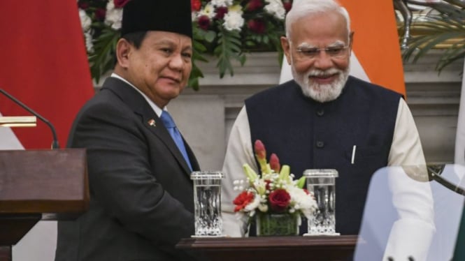 Prabowo dan PM India Peluk Akrab, Sapa 'Brother' dalam Pertemuan