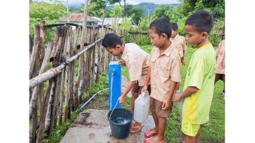 Sinergi Mewujudkan Akses Air Bersih untuk Tiga Desa di NTT