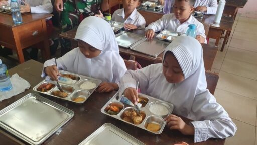 Sunat APBN Demi Tambah Rp100 Triliun untuk Makan Bergizi Gratis!