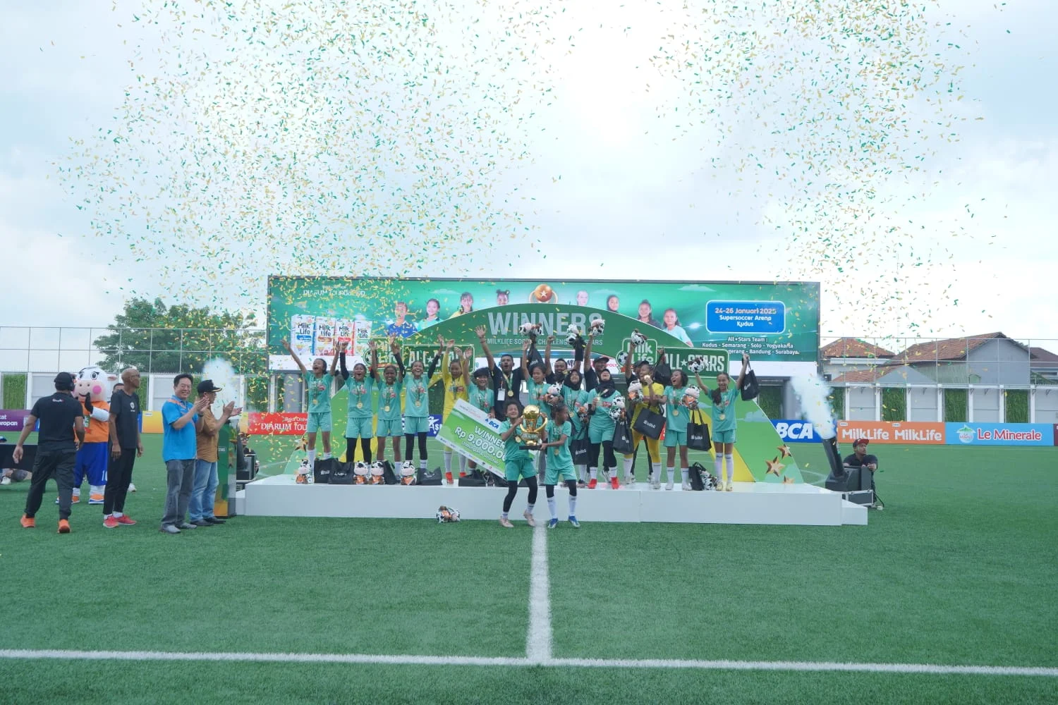 Tim All-Stars Kudus Raih Gelar Juara MilkLife Soccer Challenge!