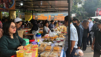 5 Tempat Warung Takjil Terfavorit di Jakarta: Dari Jalan Panjang ke Pasar Benhil!