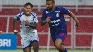 Arema FC Gagal Menang, Ze Gomes Kritik Kondisi Lapangan!