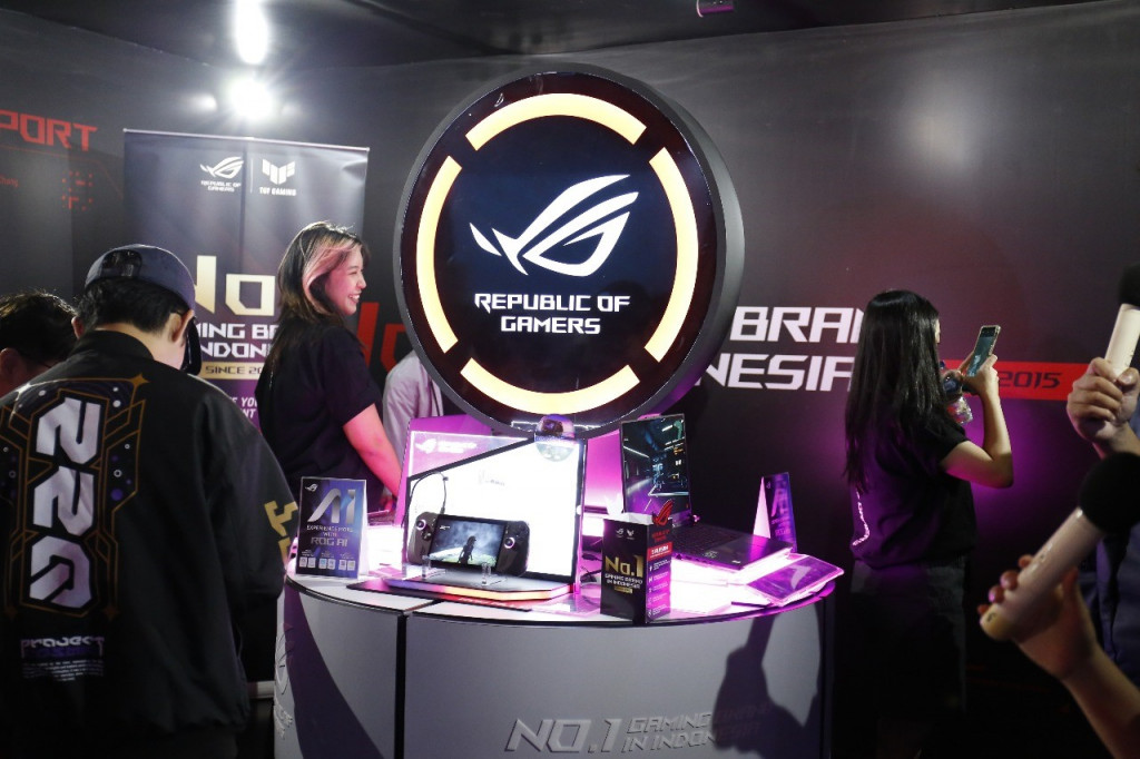 Asus ROG Tampilkan Laptop Gaming Tercanggih dan Terbaru di Pameran!