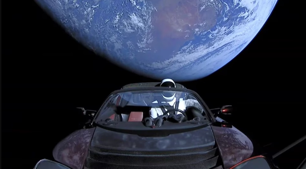 Bertahun-tahun Berkelana, Tesla Roadster Elon Musk Disebut Asteroid