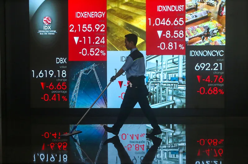 Bursa Asia dan Global Menguat, IHSG Terpuruk di Zona Merah