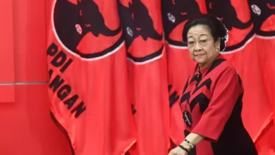 FX Rudy Buka Suara: Larangan Megawati untuk Kepala Daerah PDIP