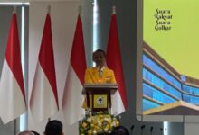 Kelakar Bahlil Soal Mik Rusak di Rakernas Golkar: Gas Belum Ada?