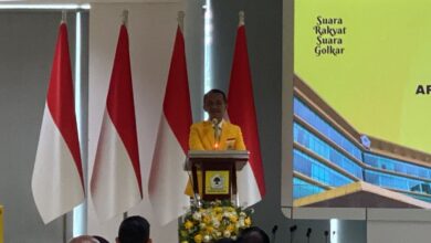 Kelakar Bahlil Soal Mik Rusak di Rakernas Golkar: Gas Belum Ada?