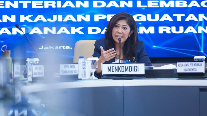 Menkomdigi Tetapkan Batas Usia Anak untuk Aman di Dunia Digital