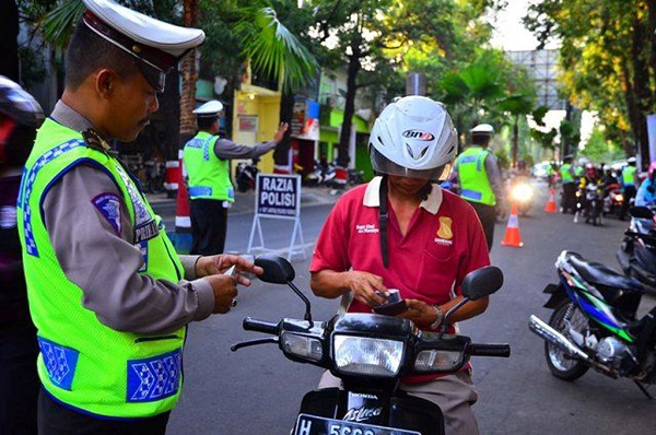 Operasi Keselamatan 2025: Kenali Pelanggaran yang Ditilang Manual!