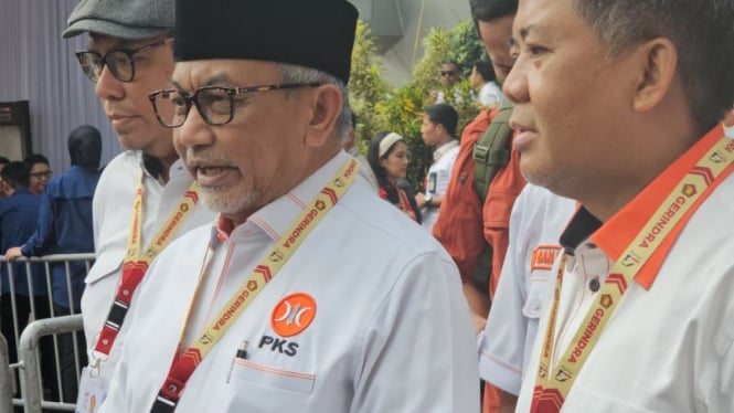 PKS Hadiri HUT ke-17 Gerindra, Ahmad Syaikhu: Siap Kolaborasi!