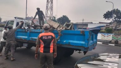 PT KAI Tertibkan PKL, Stasiun Pasar Senen Kini Lebih Rapi!