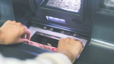 Panduan Mudah: Cara Setor Tunai BCA Lewat ATM, MBanking & Teller