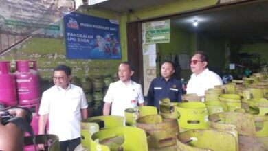 Pengecer Gas Elpiji 3 Kg Jadi Sub Pangkalan, Bahlil: IT Gratis!