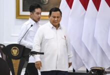 Penipuan Bansos Pakai AI Wajah Prabowo, Ratusan Korban Rugi!