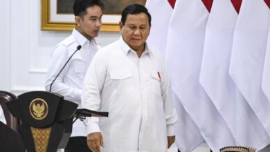 Penipuan Bansos Pakai AI Wajah Prabowo, Ratusan Korban Rugi!