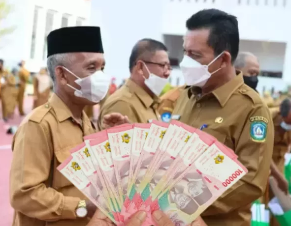 Pensiunan PNS Dapat Gaji & THR Naik 12% di 2025, Cek Rinciannya!