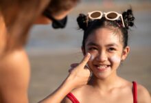 Pentingnya Sunscreen untuk Anak di Luar Rumah: Simak Manfaatnya!