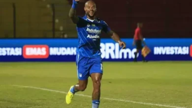 Persebaya vs Persib: David Da Silva Tinggalkan Kenangan, Sasar Kemenangan!