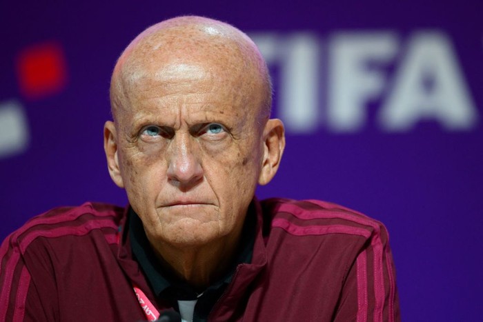 Pierluigi Collina Serukan Perubahan Aturan Tendangan Penalti!