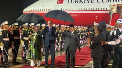 Prabowo Sambut Erdogan di Bandara Halim, Tunjukkan Kedekatan