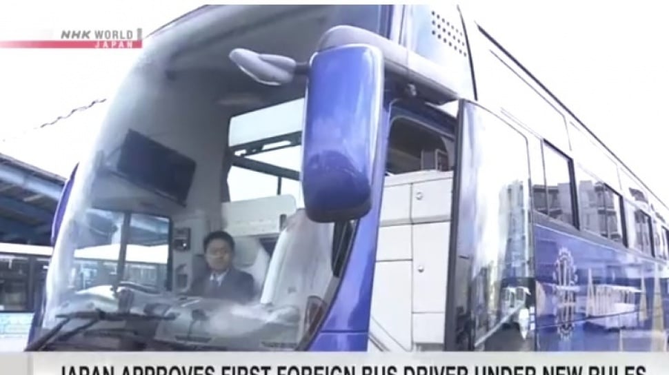 Pria Indonesia Jadi WNA Pertama Lolos Tes Sopir Bus Jepang, Gajinya?