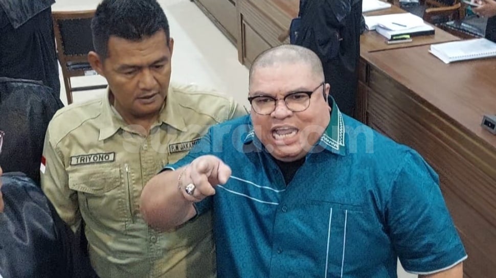 Razman Ngamuk: Sidang Lawan Hotman Paris Tertutup, Ganti Hakim!