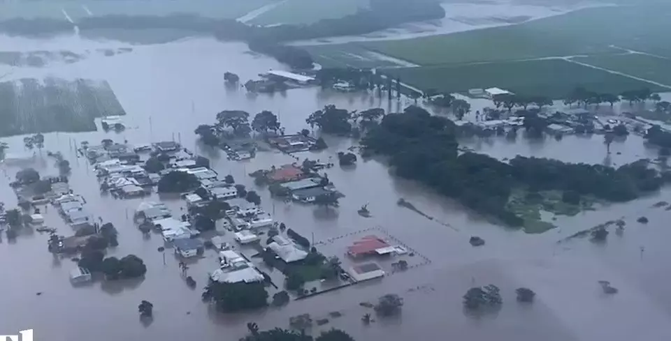 Ribuan Warga Mengungsi Akibat Banjir Bandang di Queensland!