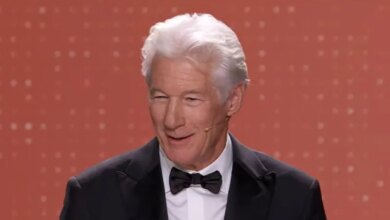 Richard Gere Sebut Donald Trump Sebagai Pengganggu dan Penjahat