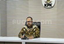 Siman Bahar Mangkir Lagi! KPK Berupaya Periksa Tersangka Korupsi