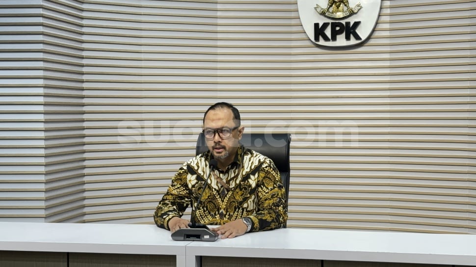 Siman Bahar Mangkir Lagi! KPK Berupaya Periksa Tersangka Korupsi