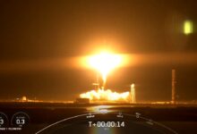 SpaceX Falcon 9 Luncurkan Athena dan Lunar Trailblazer: Misi NASA Cari Es di Bulan!