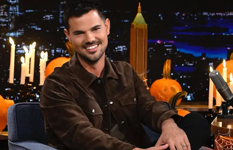 Taylor Lautner Kembali Beraksi di Serial Werewolf Hunter!