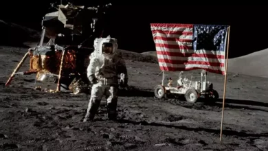 Tim Trump Singkirkan Batu Bulan Misi Apollo 17 dari Ruang Oval!