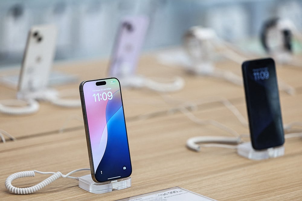 Waduh! Harga iPhone Melonjak Mahal Akibat Kebijakan Trump