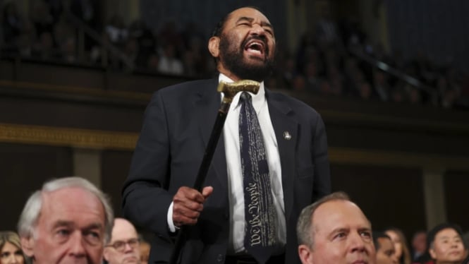 Al Green Diusir dari Ruang Sidang saat Protes Pidato Trump!