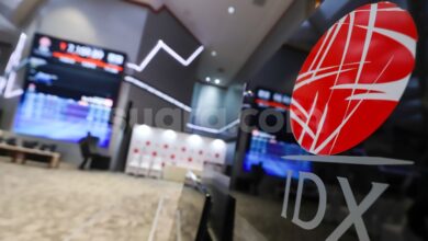 Bursa Efek Indonesia Trending di X: IHSG Anjlok, Netizen Heboh!