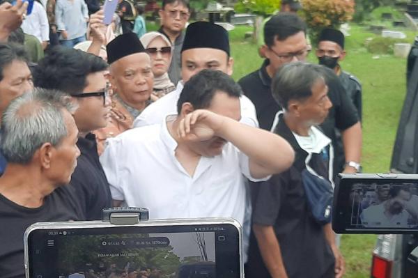 Jenazah Mat Solar Dimakamkan, Anak Yakin Ayahnya Kini di Surga