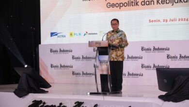 OJK Perintahkan Bank Blokir 8.618 Rekening Judi Online Segera!