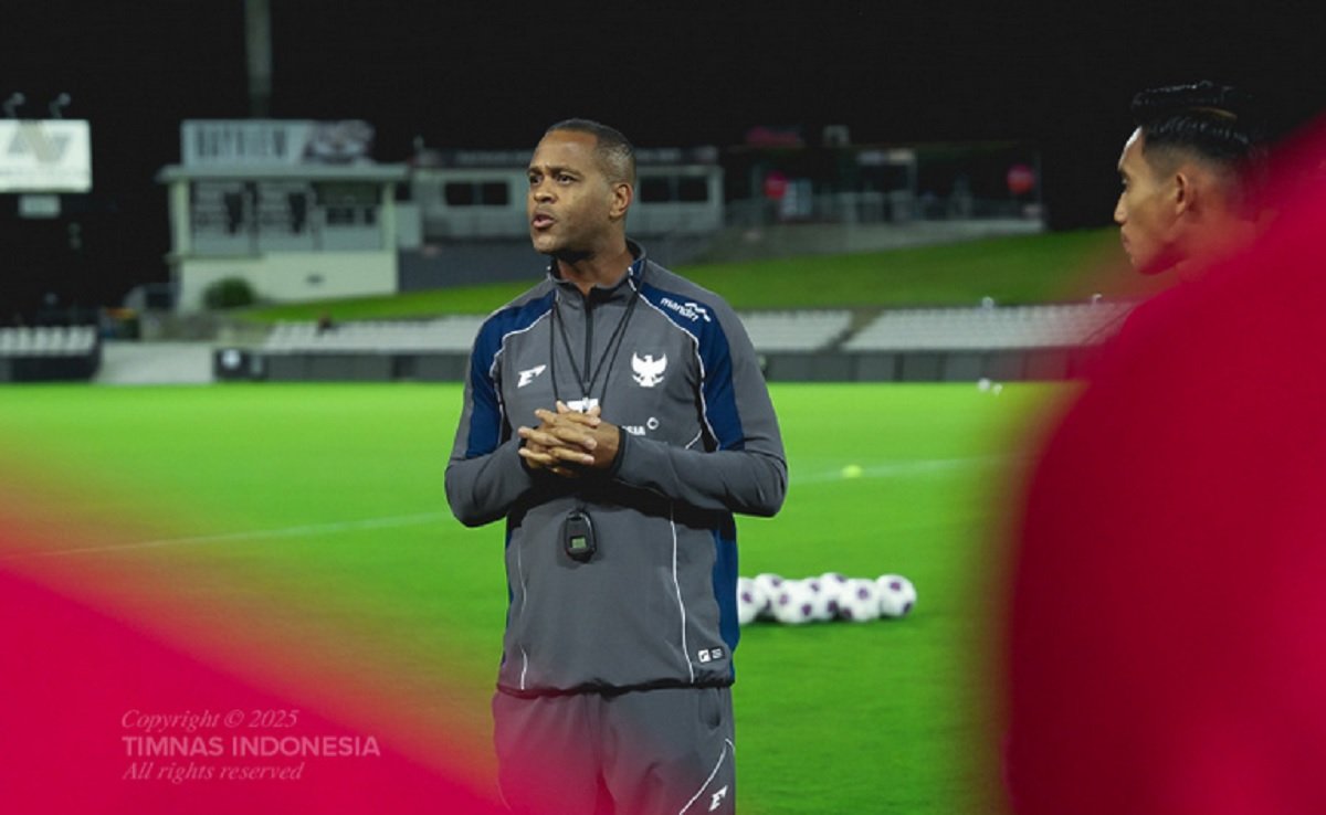 Patrick Kluivert Bahagia Pimpin Latihan Timnas Jelang Hadapi Australia!